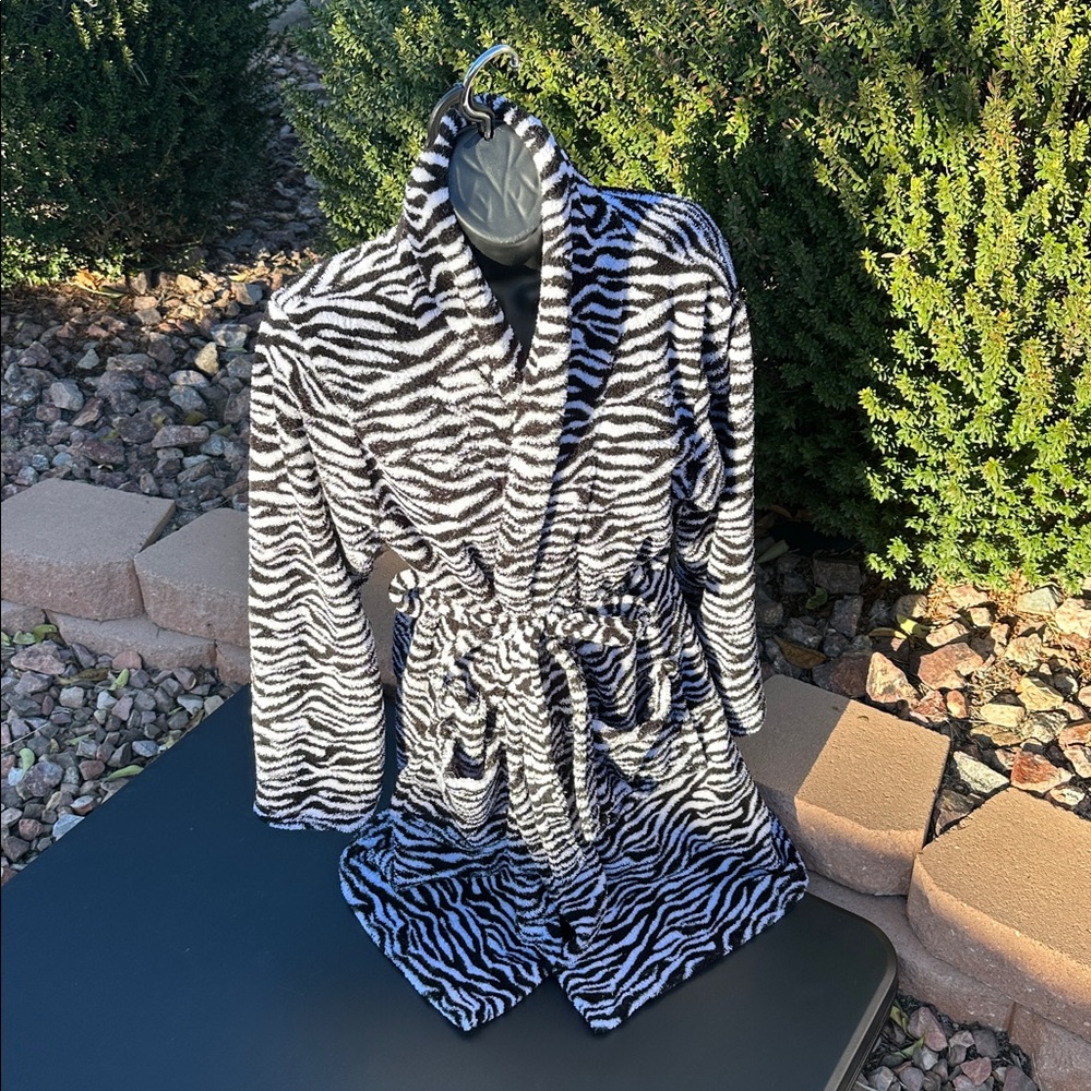 Zebra Print Fleece Robe with belt-size small-used in great condition.